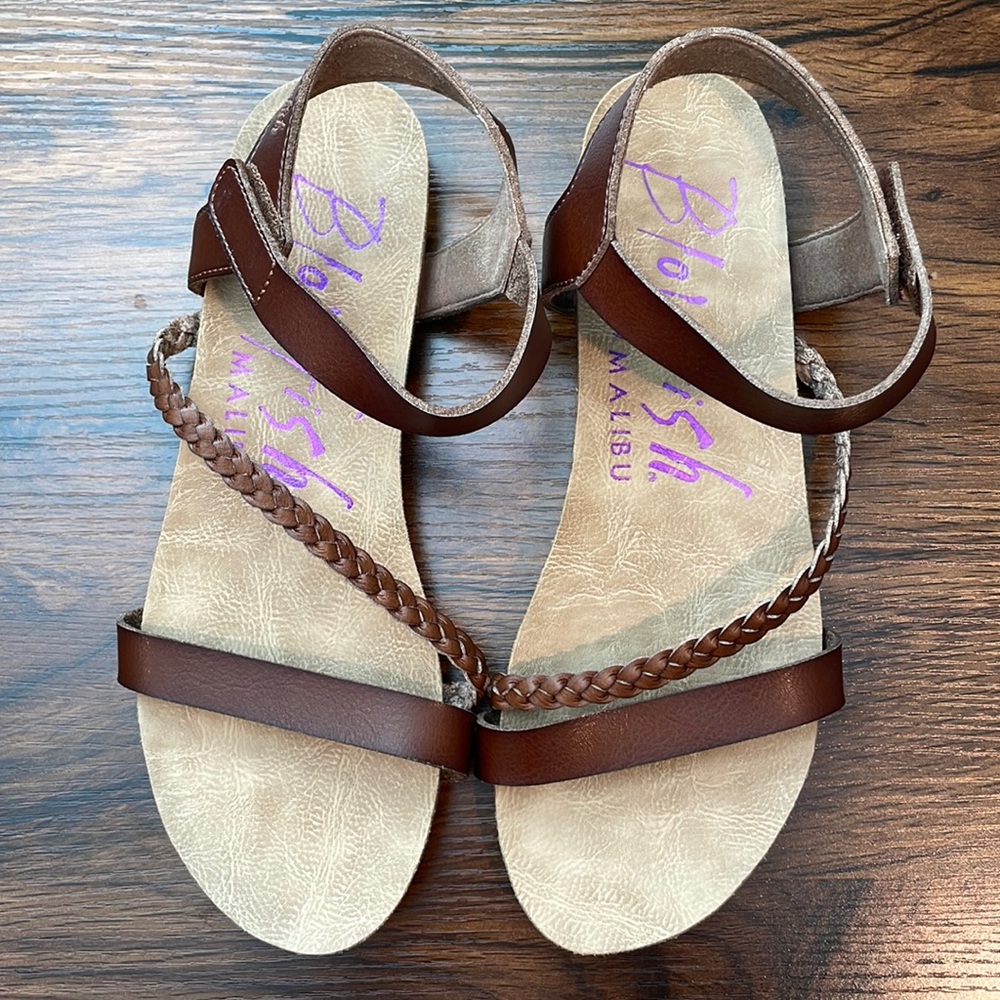 Blowfish sandals, brown, size 8